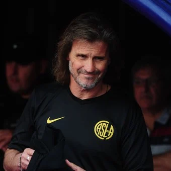 Jq49L9GuH_340x340__1