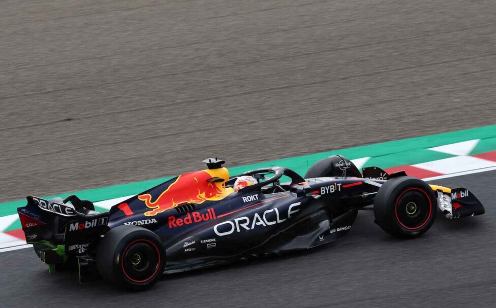 Motor Racing - Formula One World Championship - Japanese Grand Prix - Practice Day - Suzuka, Japan