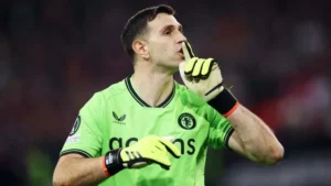 dibu-martinez-en-la-definicion-por-penales-entre-lille-y-aston-villa_862x485