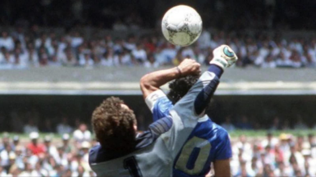 180712192446-mano-de-dios-maradona-argentina-futbol-pkg-sabbatical-00012023-full-169