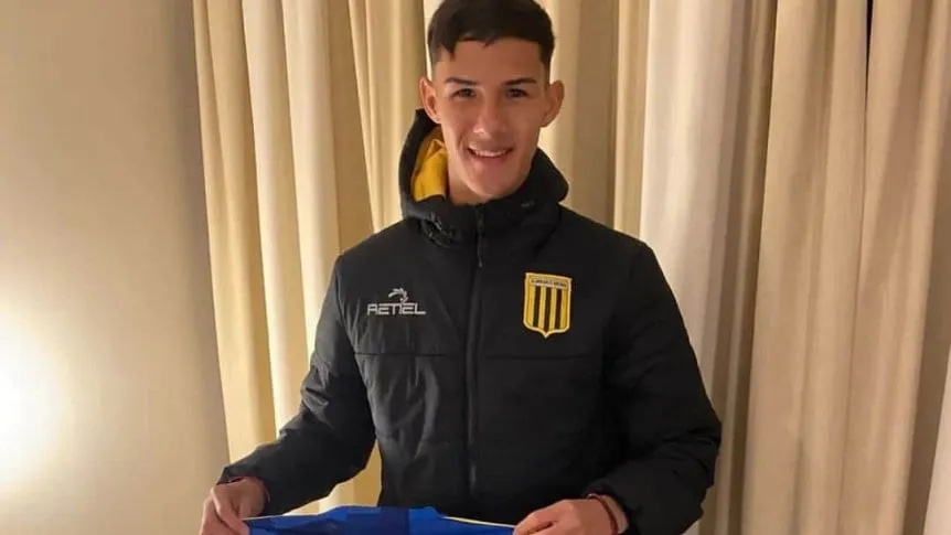 lautaro-elias-camiseta-cavani_862x485