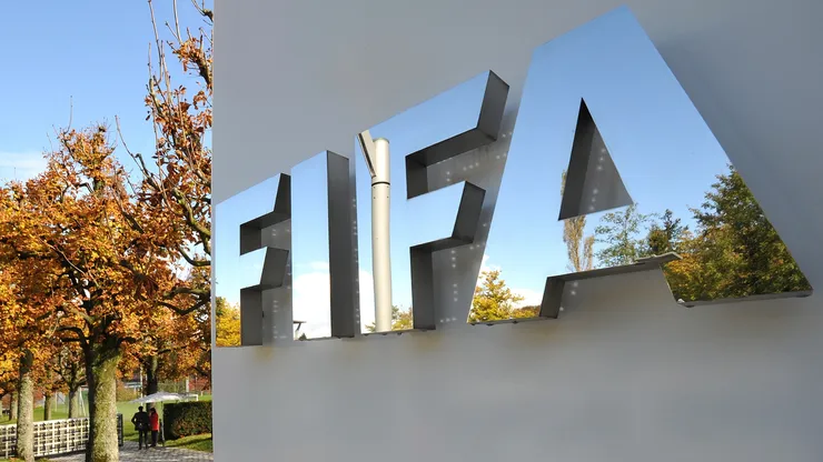 La-sede-de-la-FIFA-en-Zurich-Suiza-740x416
