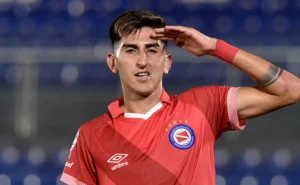 Alan-Lescano-futbolista-de-Argentinos-Juniors-2-1200x740